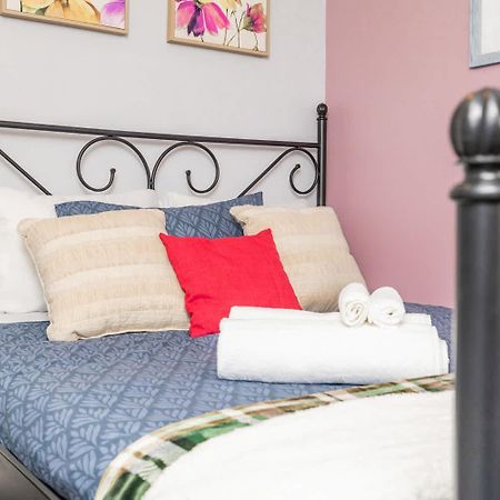 Pet-Friendly Home - Near Chinatown & Little Italy Отава Екстериор снимка